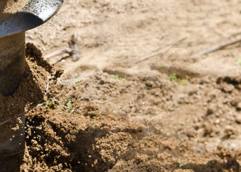 Проведение земляных работ